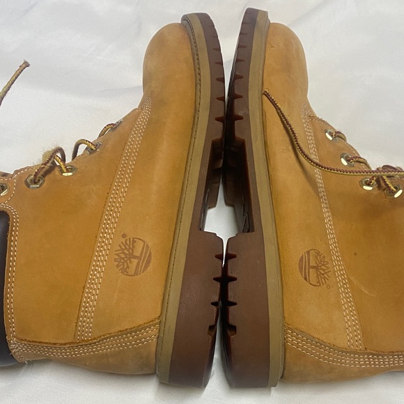 Timberland Kids Tan Leather Boots - Picture 6 of 16